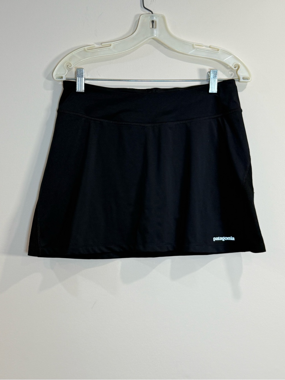 🔥NWOT Patagonia Black Active Skort - Women's Athletic Skirt Size M🔥